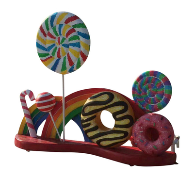 Color de Art Outdoor Fiberglass Sculpture Painted de la piruleta de la torta para la exhibición de la ventana