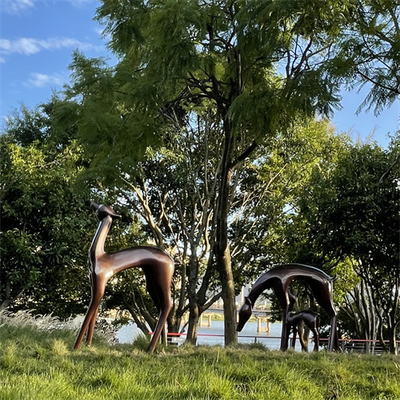 Decoración al aire libre de lanzamiento los 80cm - el 160cm de las estatuas de bronce del jardín de los ciervos de Sika