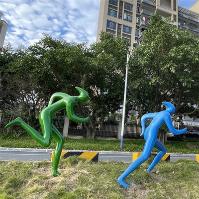 Las esculturas al aire libre del jardín del hombre corriente grande resumen decorativo para urbano