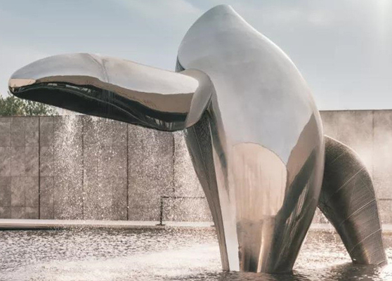 El animal duplicado ballena del jardín esculpe de acero inoxidable del metal modificada para requisitos particulares