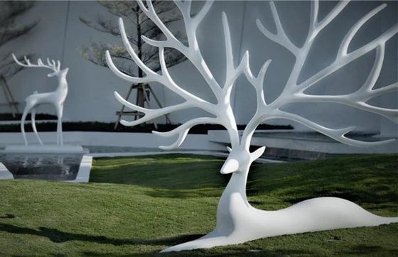 El jardín animal al aire libre adorna ciervos de acero inoxidables de la estatua el 100cm pintado