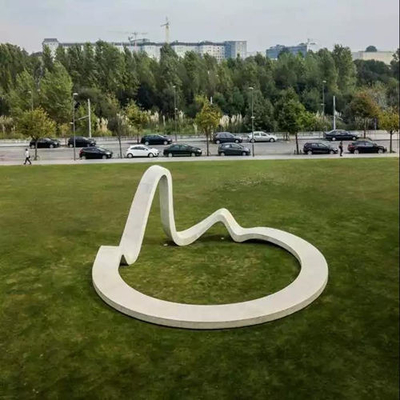 Los ornamentos al aire libre grandes pintados del césped de las estatuas de la fibra de vidrio de FRP asientan