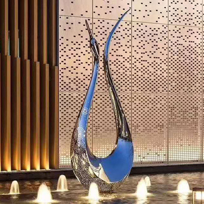 Fuente decorativa de la escultura del metal del espejo del extracto de la piscina de la entrada del hotel