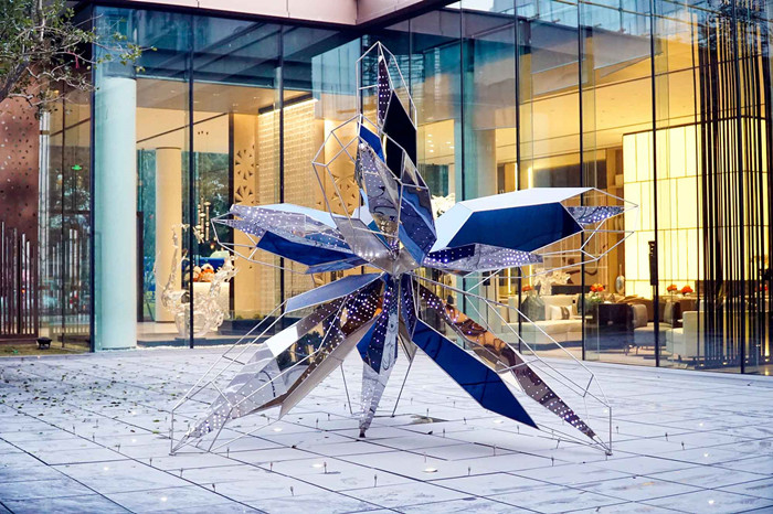 Escultura decorativa Art Outdoor Sculpture moderno contemporáneo del metal de la piscina del hotel