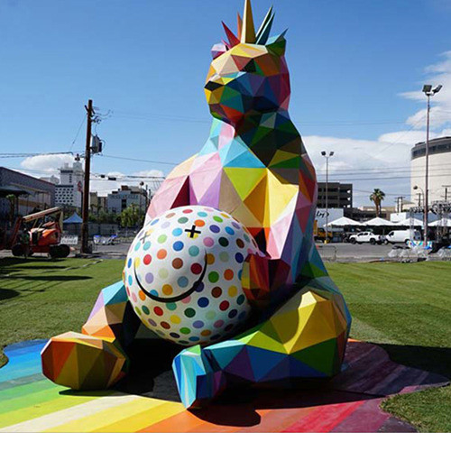 Animal colorido de la forma de la historieta del metal de la escultura geométrica del oso para el jardín