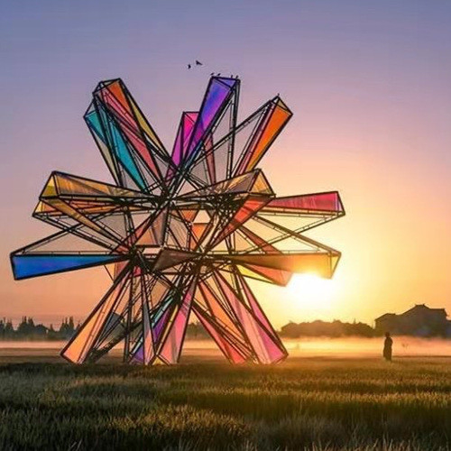 esculturas al aire libre Art Abstract Windmill Cube del metal grande de acrílico colorido